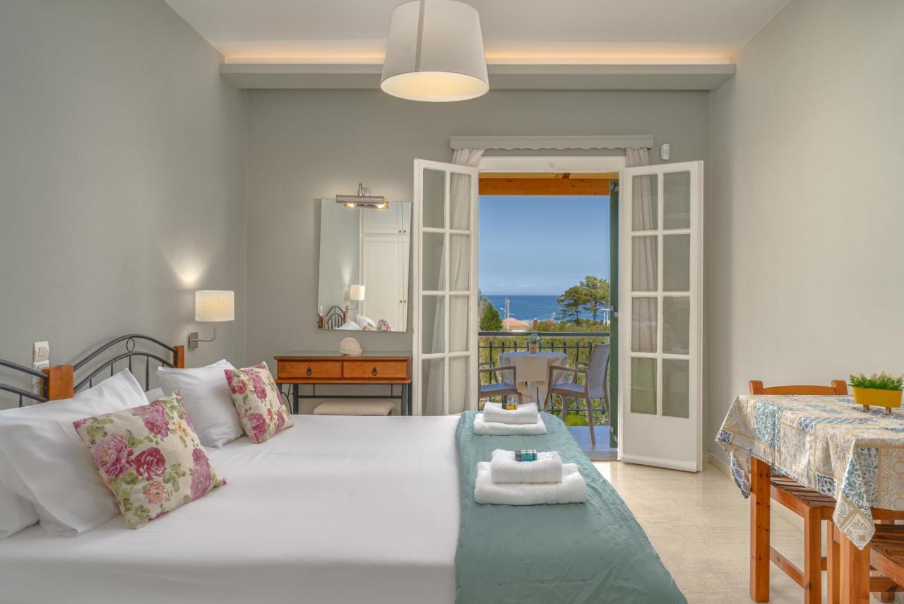 Porto Giardino Apartments Kypseli Bagian luar foto