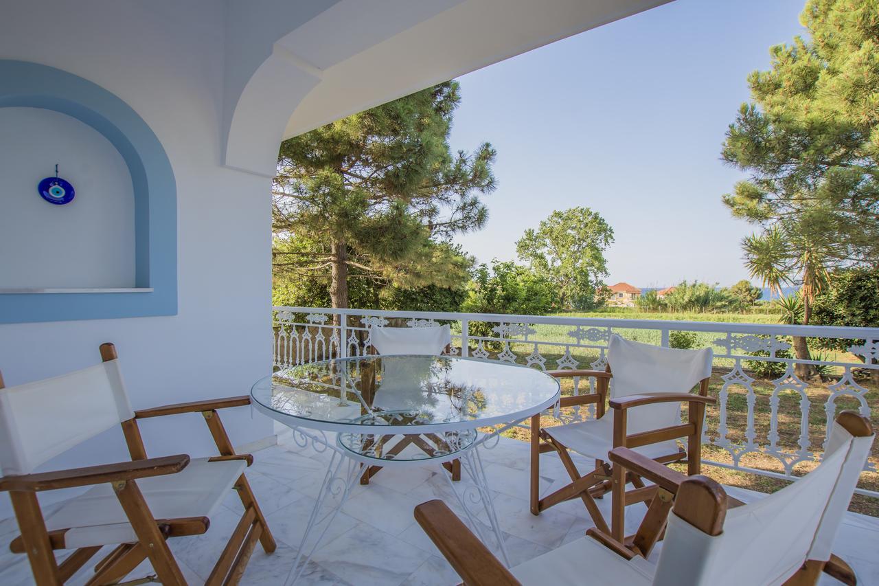 Porto Giardino Apartments Kypseli Bagian luar foto