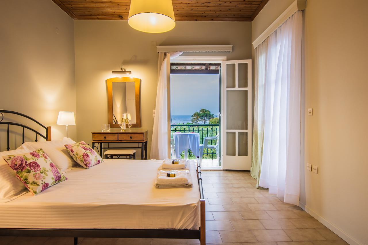 Porto Giardino Apartments Kypseli Bagian luar foto